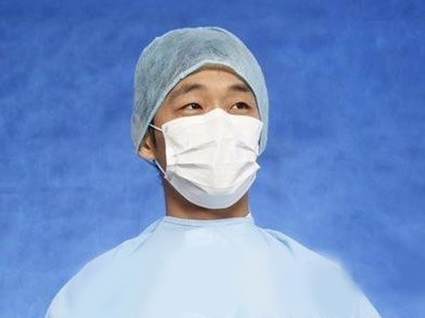 正确的一次性医用口罩戴法_青岛黑盾防护科技有限公司